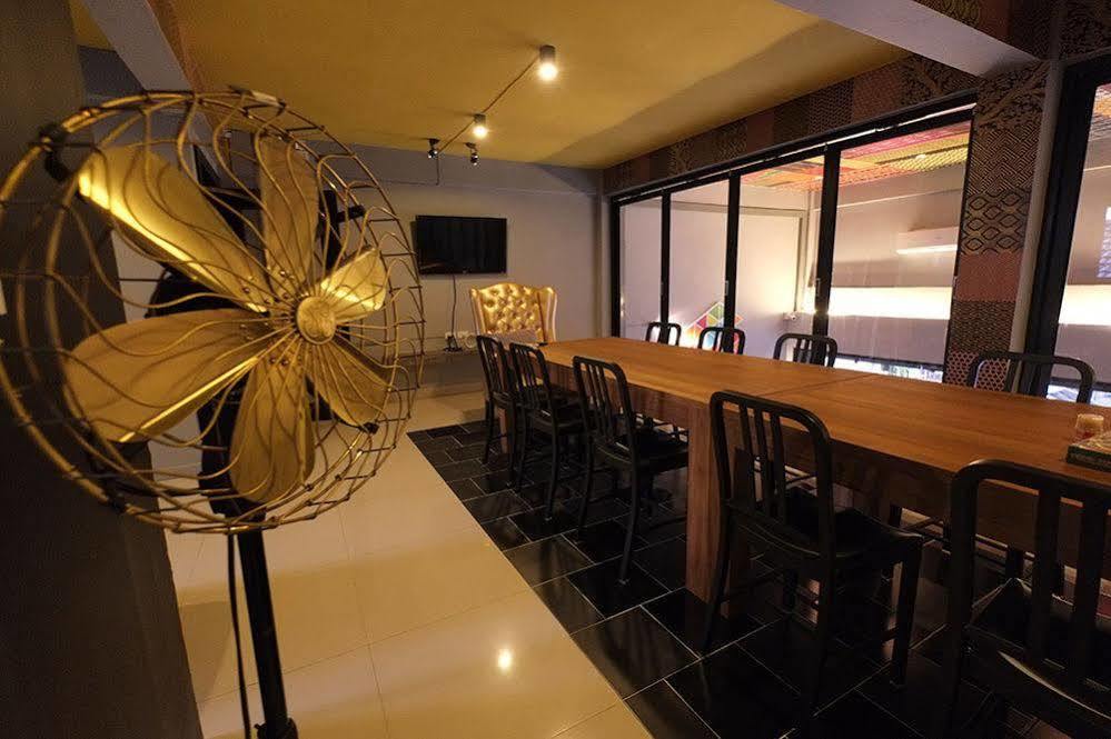 Everyday Bangkok Hostel Eksteriør bilde